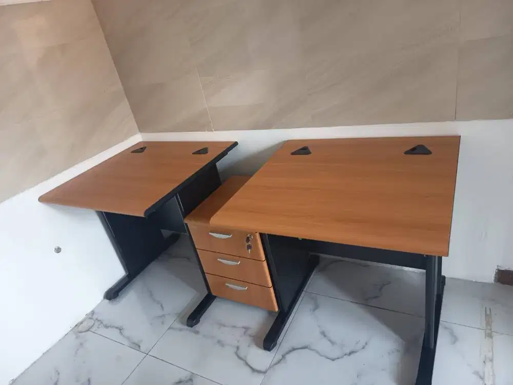 Meja Kerja Ukuran 75x75 + Laci Dorong Bahan Melamine