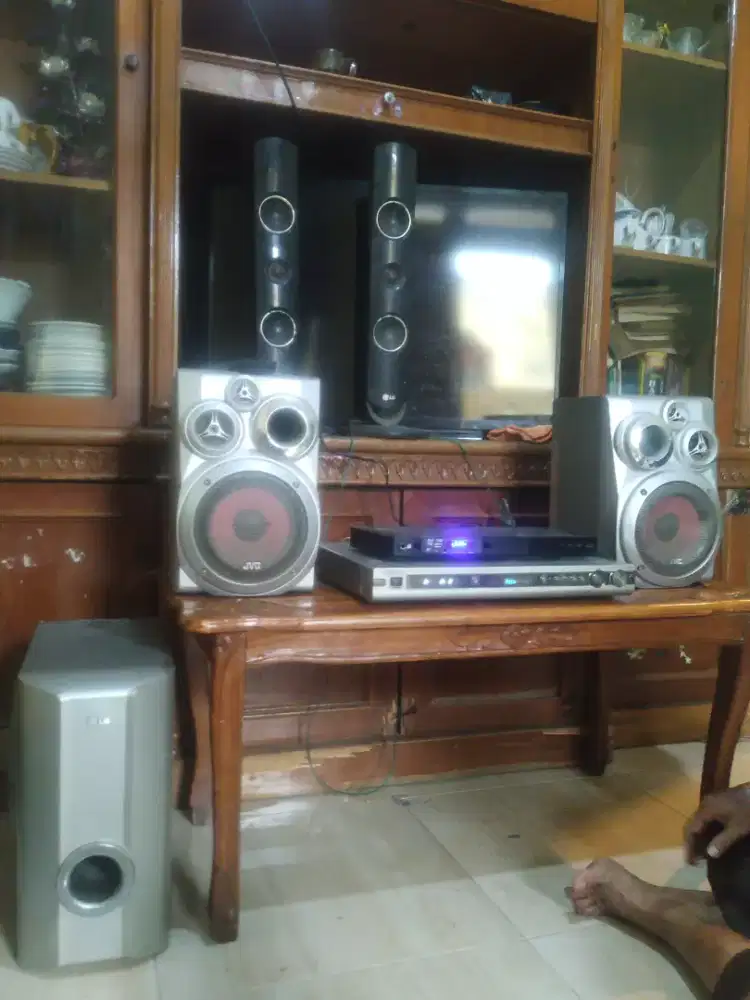 Home Theater Campuran