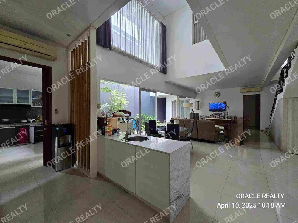 Jual Rumah Tropikal Minimalis Graha Family