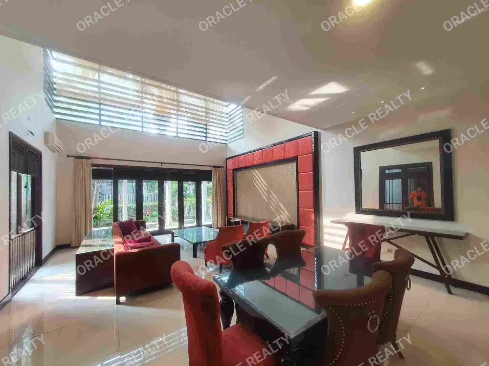 Sewa Rumah Hook Tropical Minimalis Luxury Graha Family