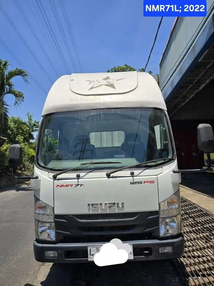 Truk Isuzu Elf 6roda Long Chasis Box, 2022