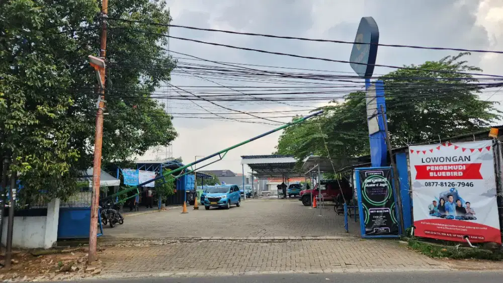 Lowongan Driver Mobil