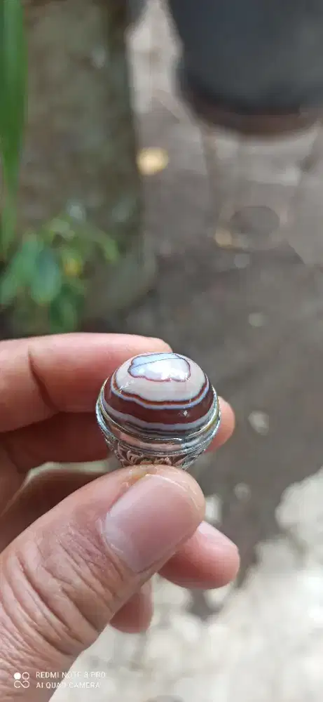 Cincin batu puser bumi