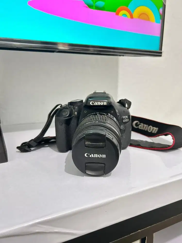 Camera Canon EOS REBEL T3i/EOS 600D