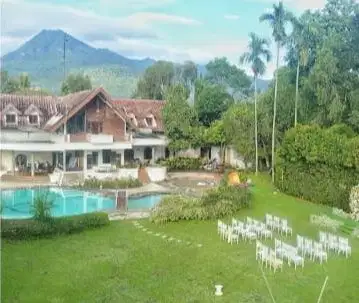 1701. Dijual Murah Villa Jl Raya Metro , Batu Jawa Timur