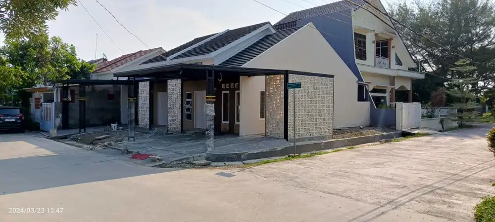 JUAL RUMAH LANSUNG UNTUNG Rumah Gardenville Hook Hadap Timur Kota Jababeka Cikarang Bekasi