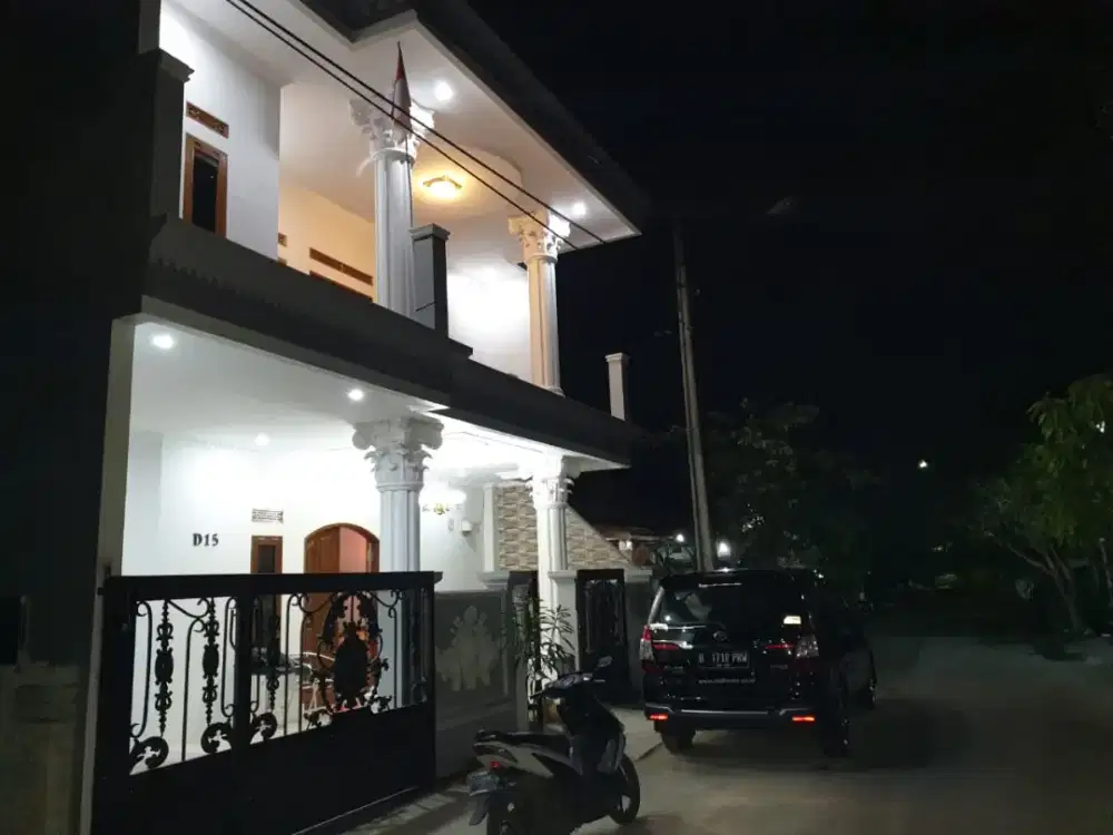 Dijual/Sewa Rumah Gaya Classic Modern Di Dalam Komplek Kawaluyaan
