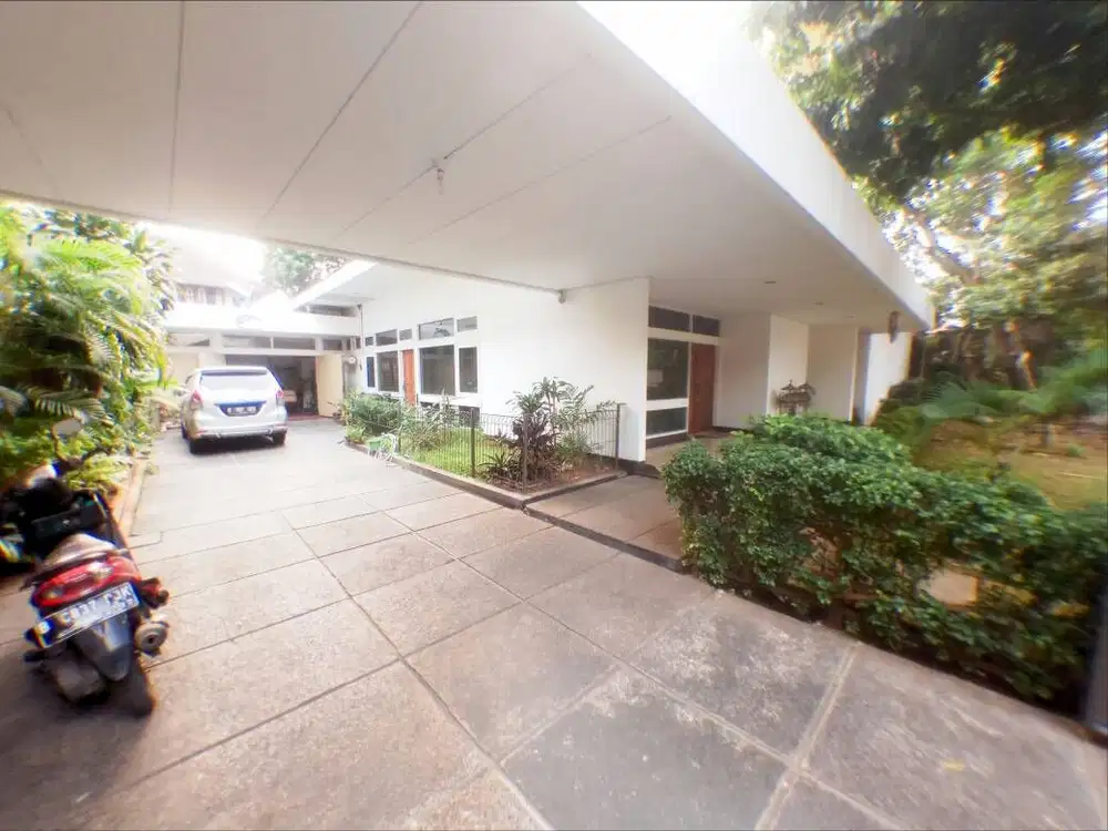 Rumah Paviliun kemang Utara Jakarta Selatan Lokasi Strategis