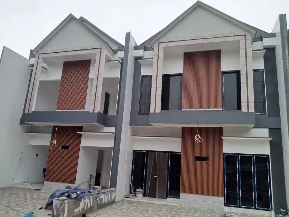 Townhouse baru siap huni lokasi strategis 200 meter dari pintu Tol Setu Cilangkap