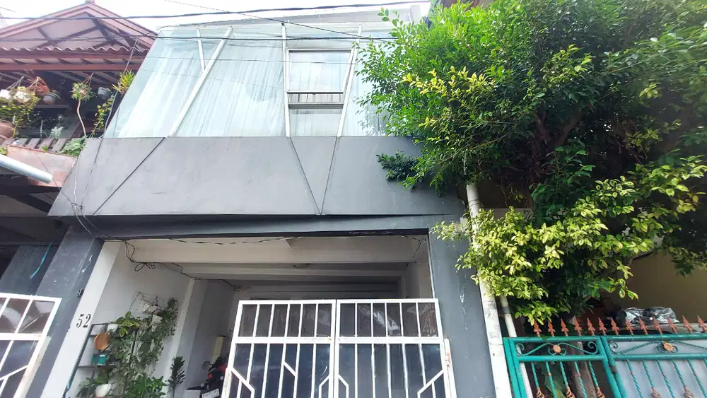 Rumah Bagus Minimalis Lokasi Strategis di Radio Dalam, Kebayoran Baru