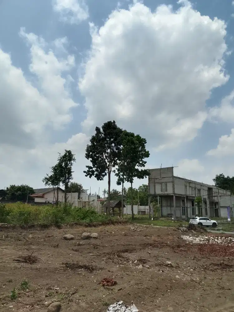 Tanah Best Seller Kampus UII, Cocok Bangun Kost. Legalitas SHM Pekarangan