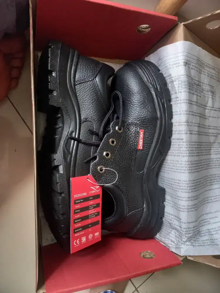 SEPATU SAFETY MERK CHEETAH UKURAN 8