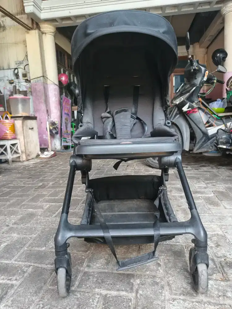 Stroller baby cocolatte convert preloved

stroller
