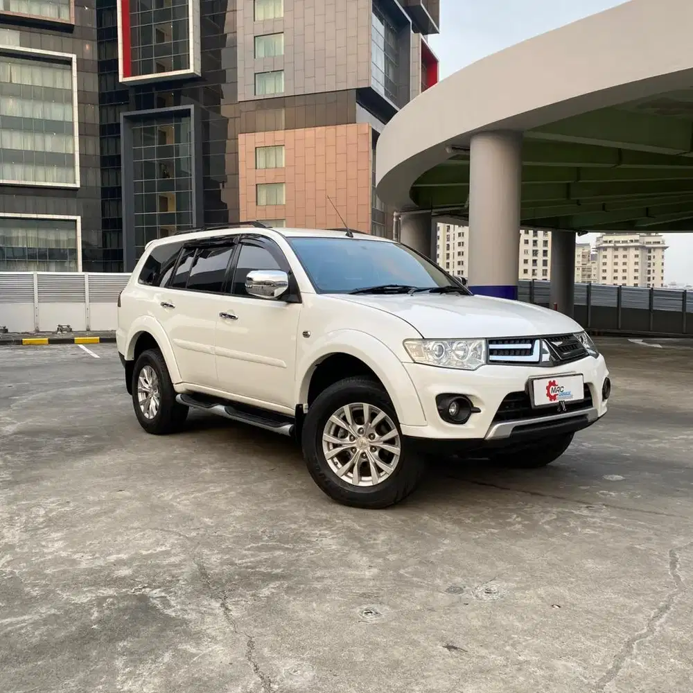 Pajero Dakar Exceed VGT A/T 2015