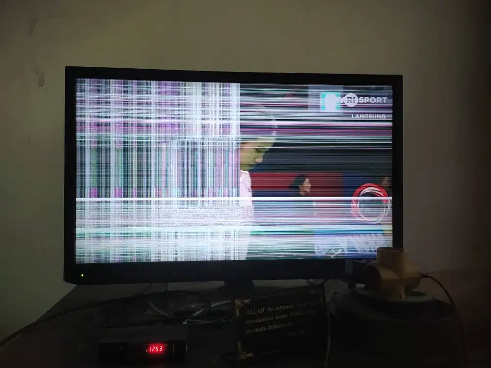 TV LED Sharp 32 Inc minus