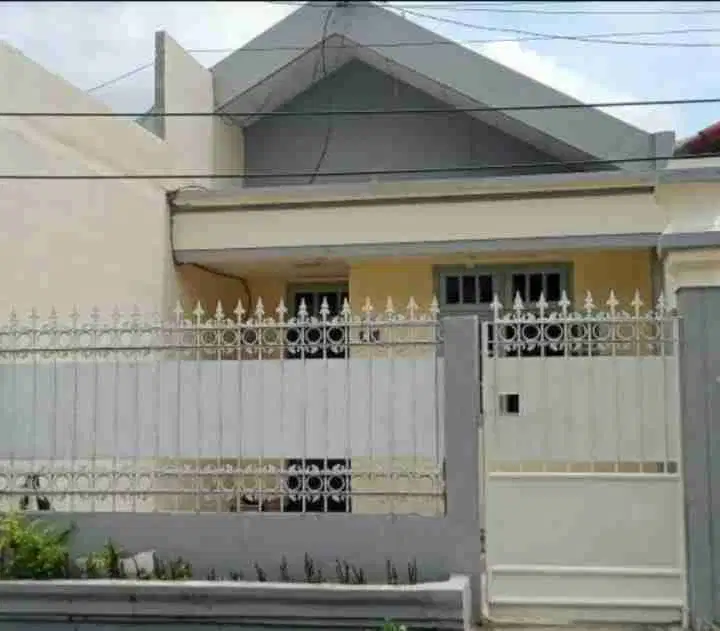 dijual rumah darmo indah siap huni harga dibawah 1M
