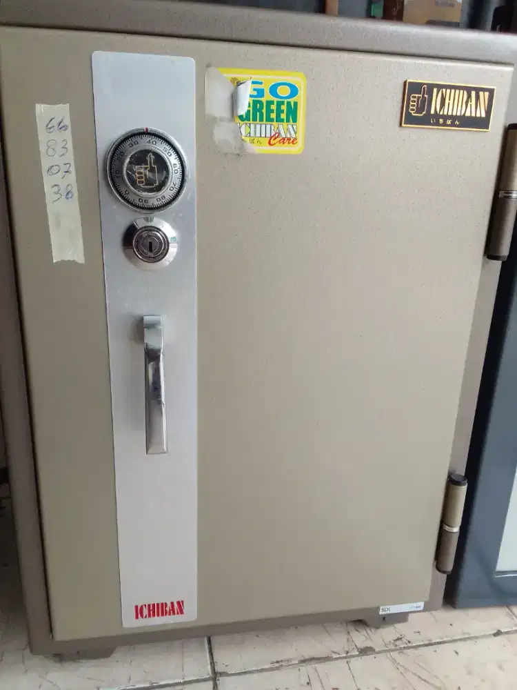 Jual murah Brankas untuk keamanan dokumen penting anda