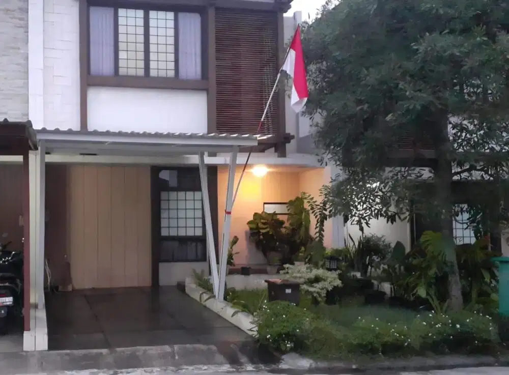 Rumah semi furnished  dekat dengan kawasan industri EJIP di patio residence lippo cikarang