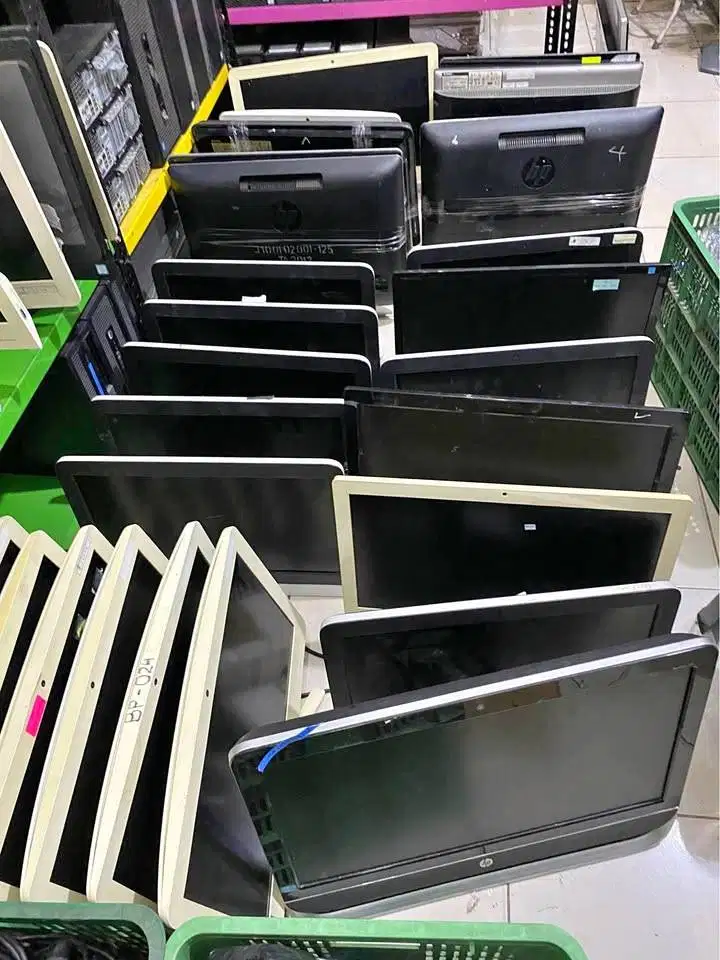 TERIMA BORONGAN DAN LELANGAN KOMPUTER, ALL IN ONE, MONITOR DLL