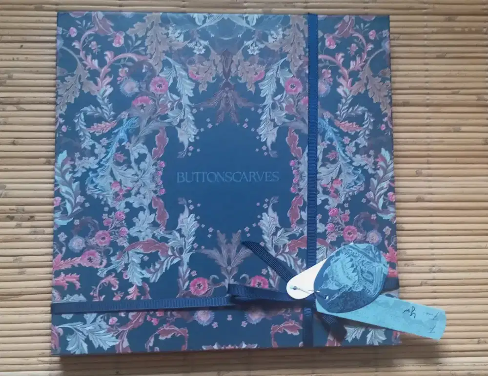 Royale - Grandeur Square - Prussian - Buttonsraves