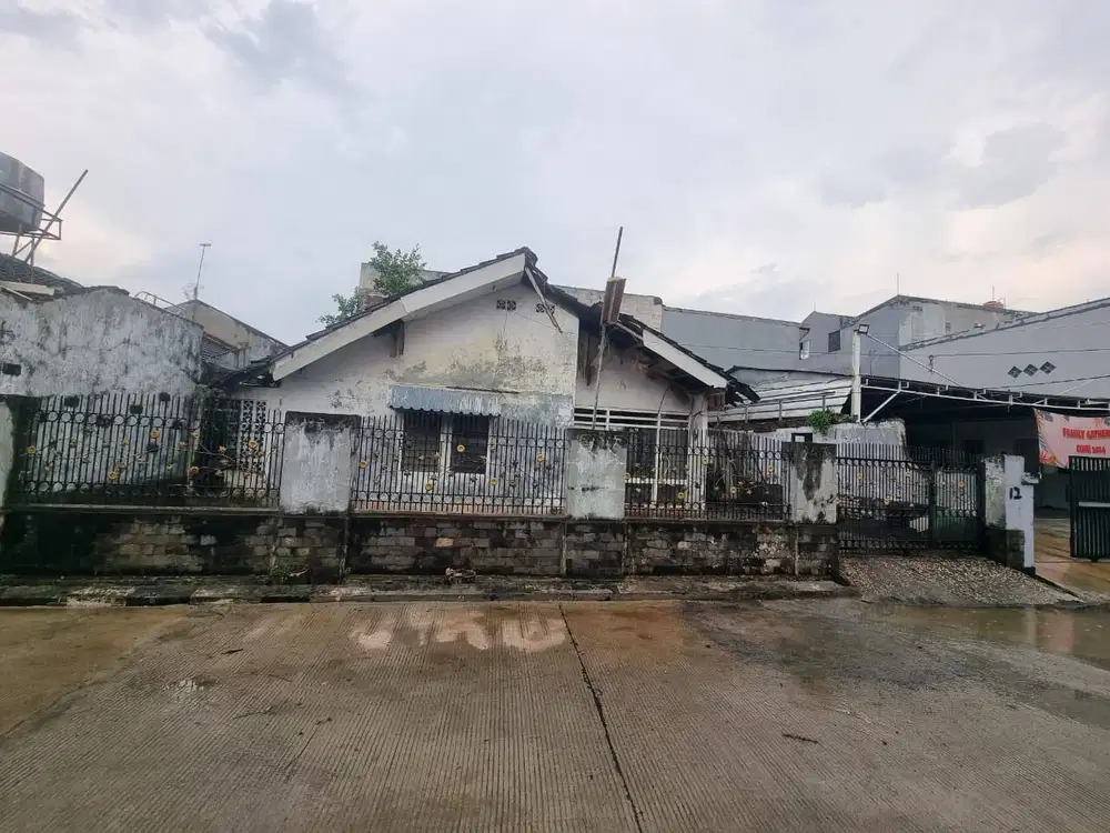 Dijual Rumah Luas Hitung Tanah Saja
