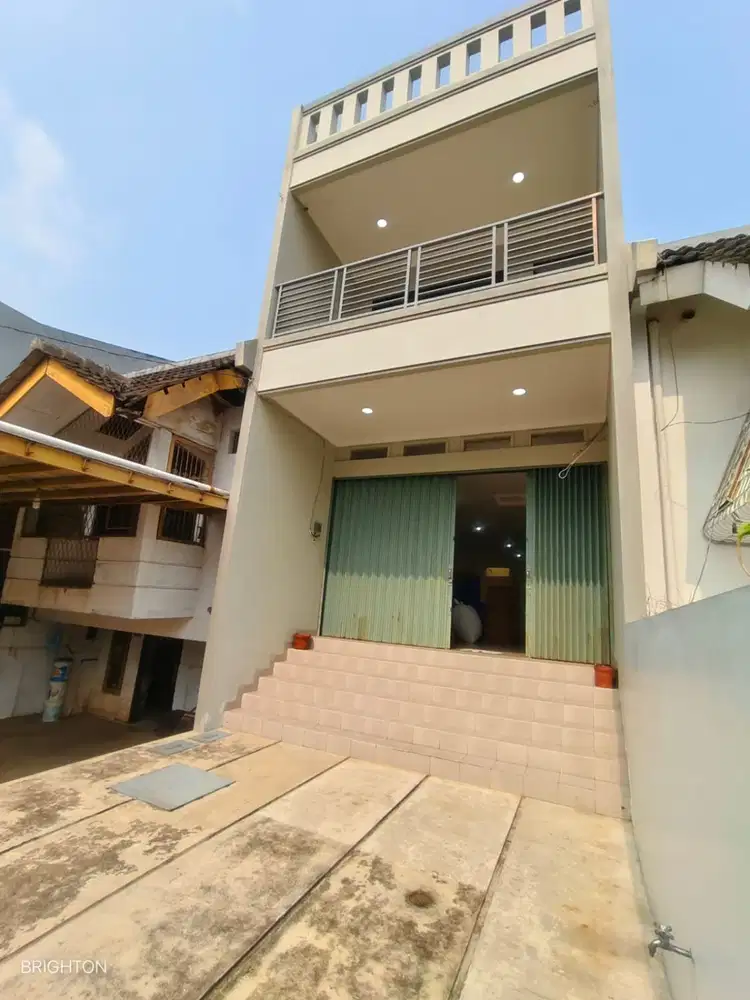 Ruko Taman Cosmos Duri Kepa dekat Taman Ratu Jakarta Barat