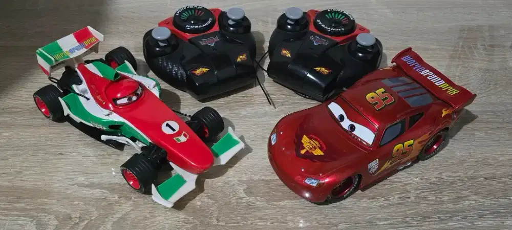 Mobil Remot Kontrol Anak RC Lightning MC Queen 95 Original Dickie