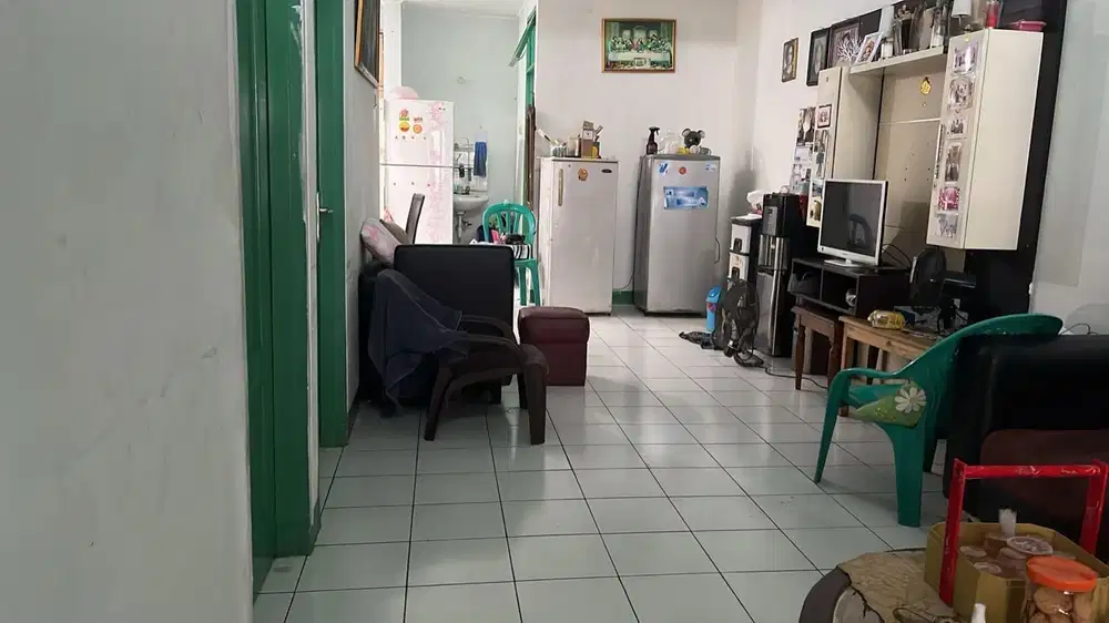 DIJUAL RUMAH BAGUS DAN TERAWAT HADAP TENGGARA HARGA TERMURAH DI CITRA GARDEN 5