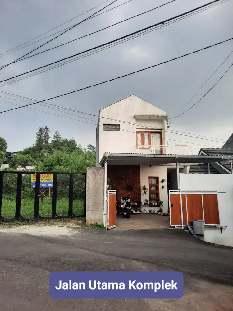 Dijual Rumah Strategis Nyaman dan Terawat di Pasir Impun Bandung