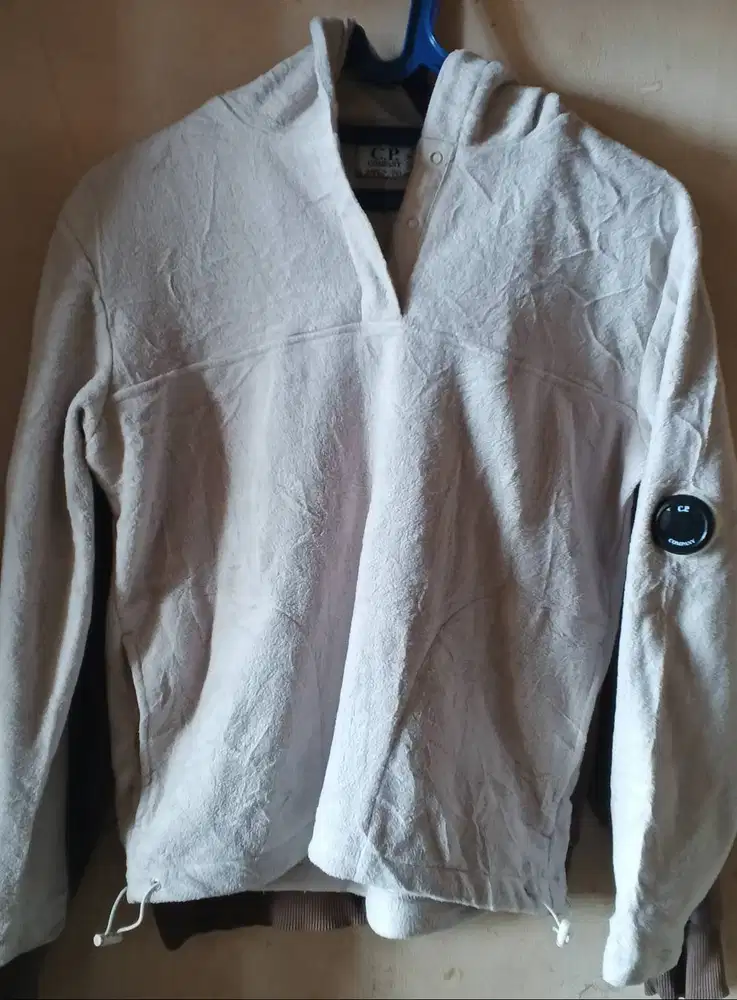 Half zip CP COMPANY (pakai kancing) Size S.