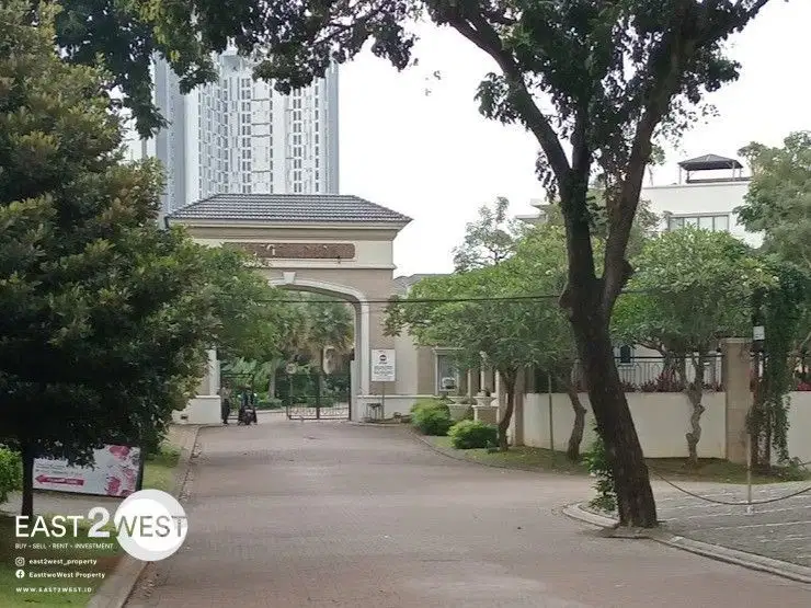 Jual Rumah Cluster Alegria Park BSD City Tangerang Selatan Bagus Siap Huni Strategis