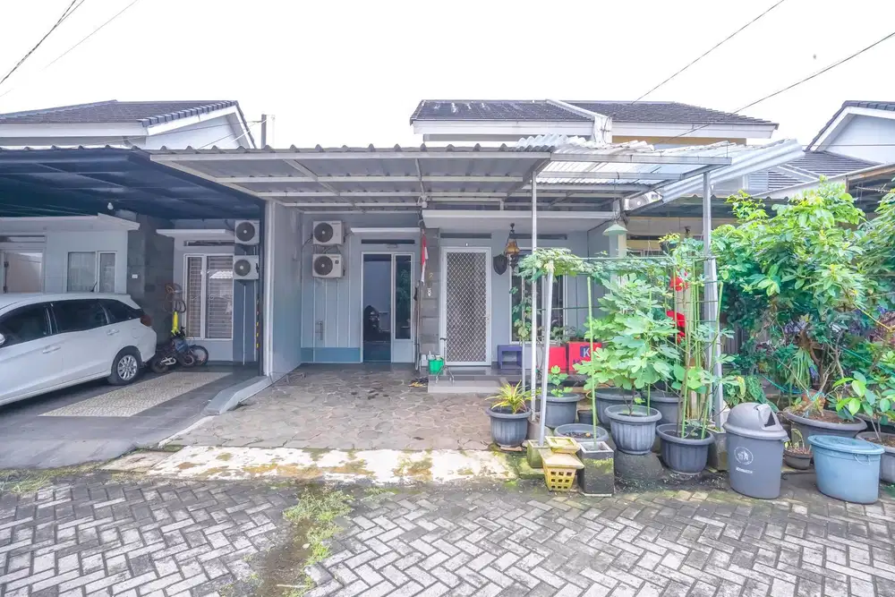 Rumah Strategis 16 Menit ke Paradise Walk Serpong Dibantu KPR J-36480