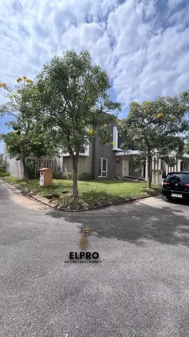 Rumah Hook Tanah Luasa Orchard Park !