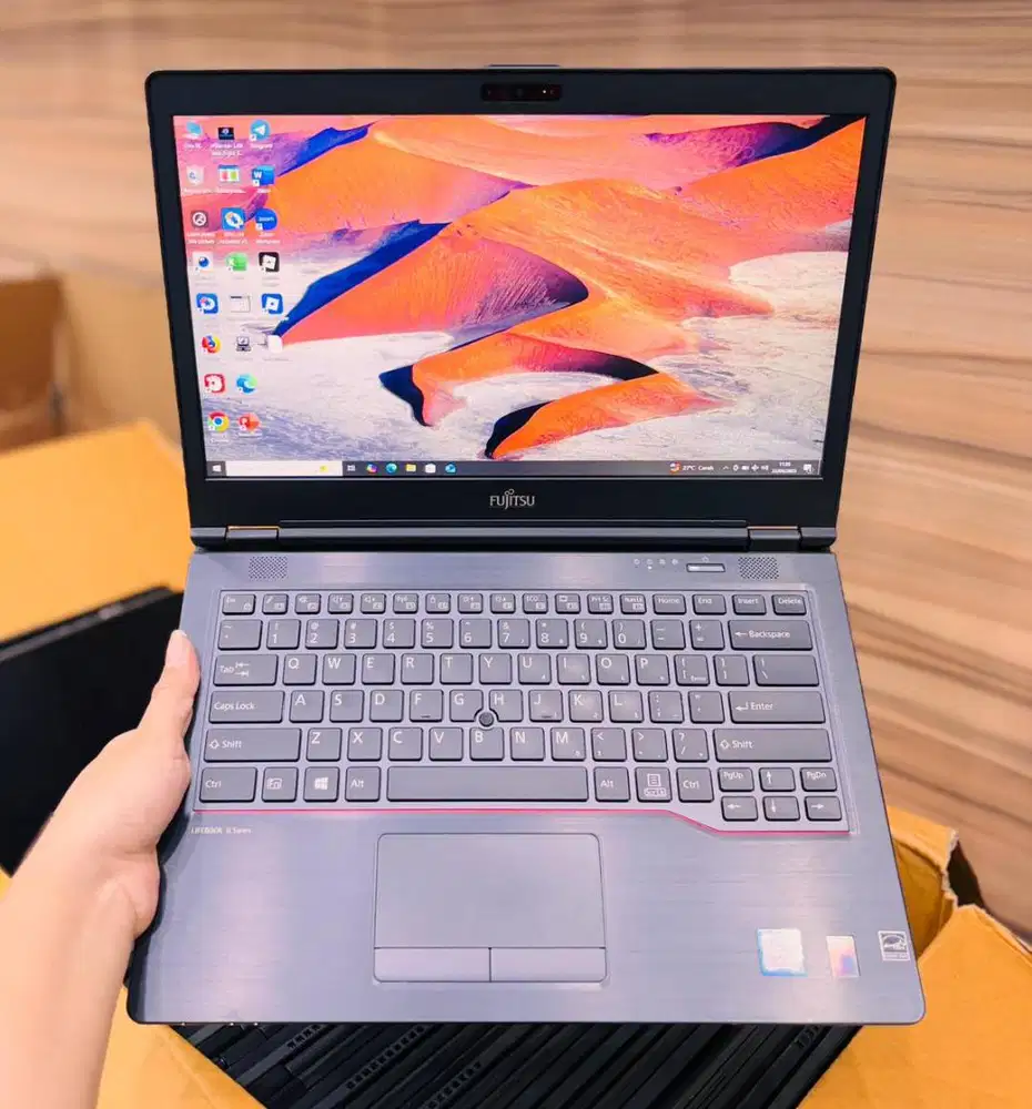Laptop murah Fujitsu u749 Core i7 GEN8 RAM 8/256GB sekolah kerja kulia