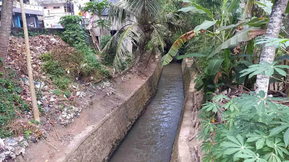 Tanah Pinggir Jalan Raya Kapal Mengwi