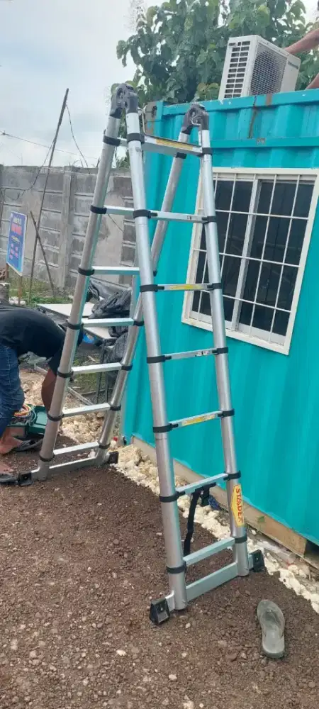 Tangga teleskopik dobel 4.4m