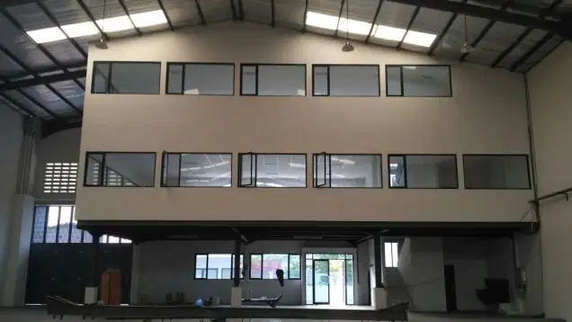 SEWA GUDANG DI KAWASAN DELTA SILICON