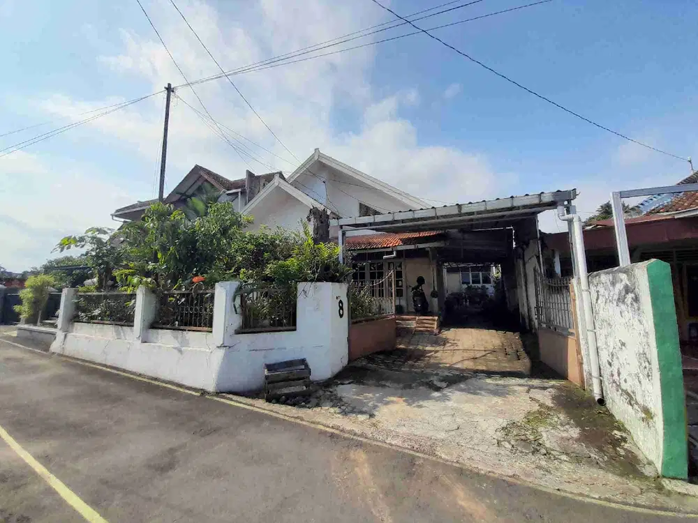 Rumah Klasik Kober Tengah Kota Dekat Pasar Manis