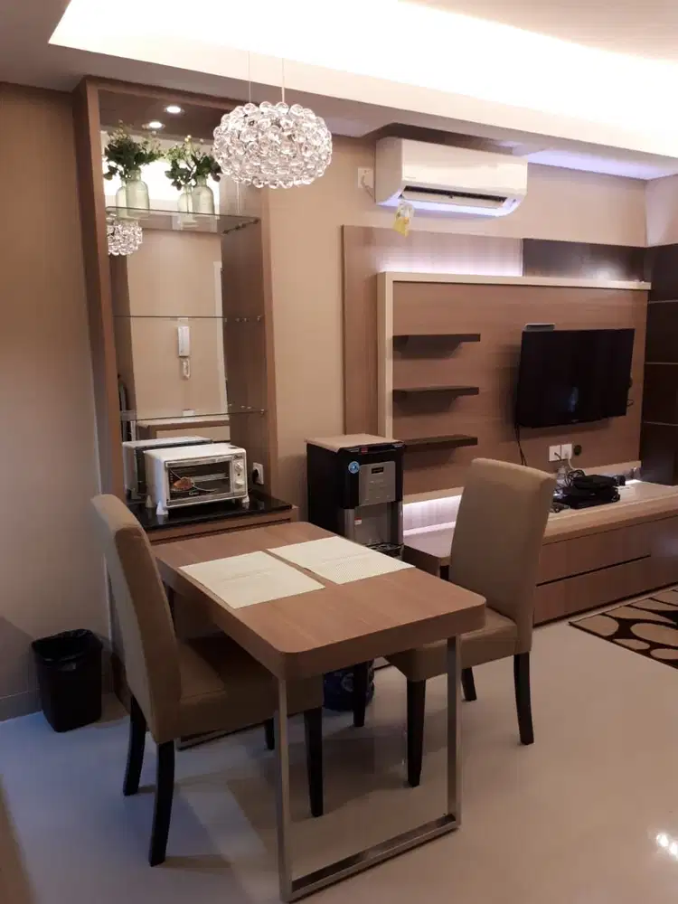 Disewakan apartemen Trivium The Suites 1br 38sqm bagus di Lippo Cikarang