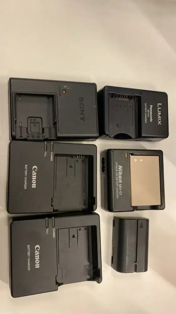 Charger Canon, Lumix, Sony, Nikon(bisa satuan, harga beda)