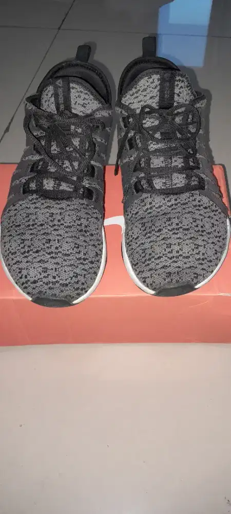 REEBOK RUNNING uk. 42