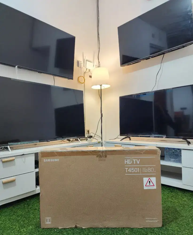 SAMSUNG SMART TV 32 INCH , LENGKAP FULLSET , Seperti Baru , LIKE NEW