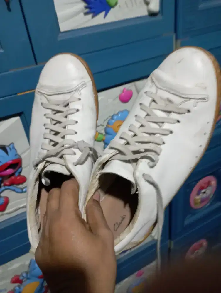 Sepatu merk Clarks active air 44