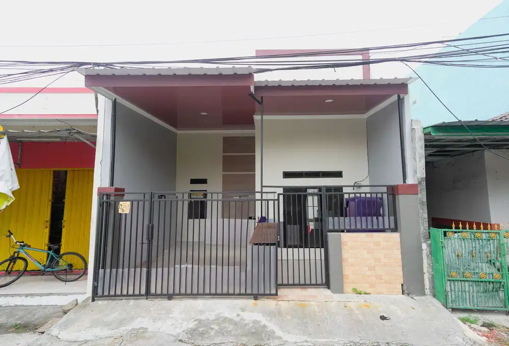 Rumah 10 menit ke Plaza Taman Harapan Baru SHM Siap KPR J-31767