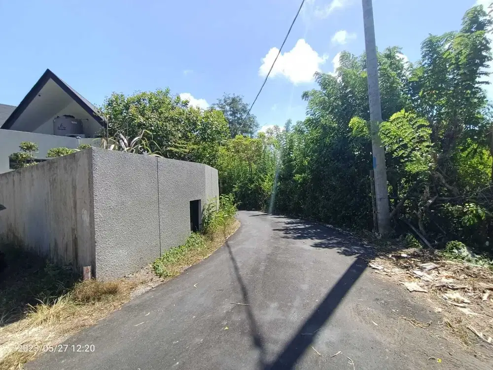 Tanah Zona Pink dekat Pantai Nyang Nyang Uluwatu Bali
