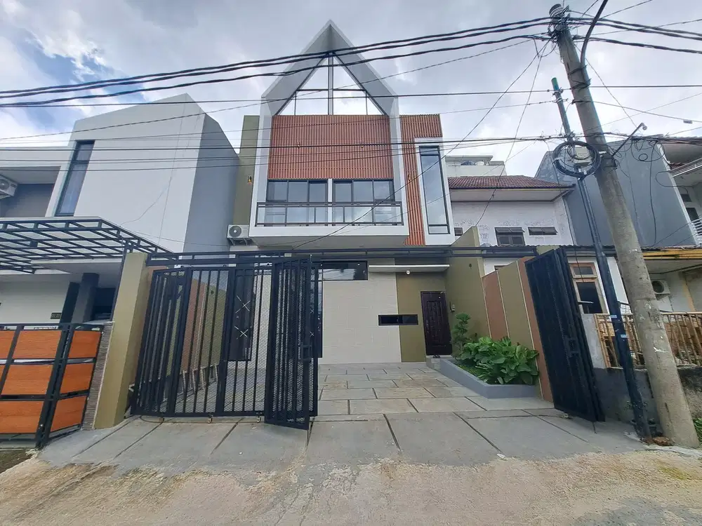 Jual Rumah Free Renovasi LT 128 dekat SMAN 3 Tangsel Siap Huni J-22729