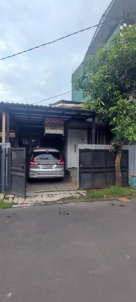 Dijual Rumah Strategis di Cibubur Tanpa Perantara