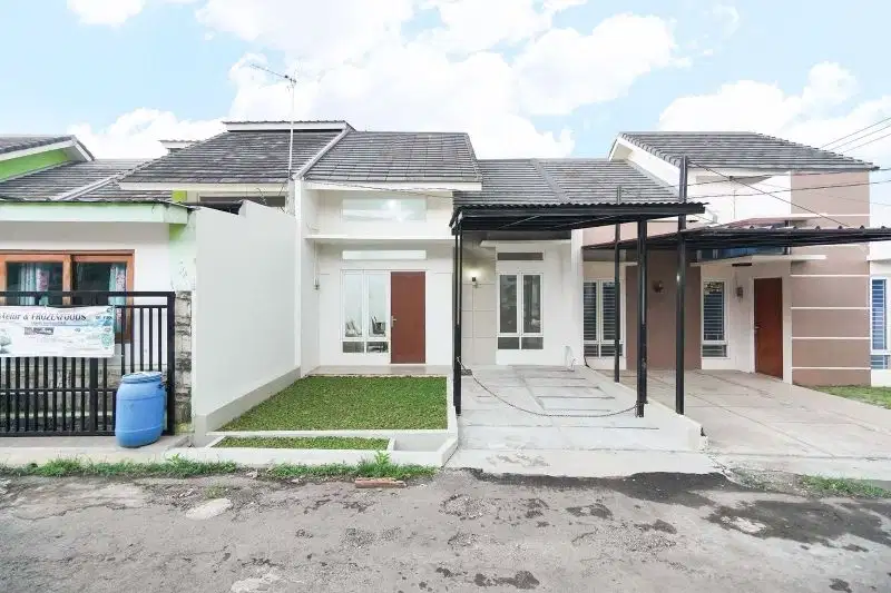 Rumah siap huni bebas banjir di Cikeas Residence
