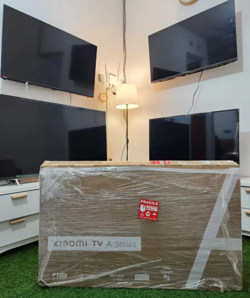 XIAOMI GOOGLE TV 43 INCH , LENGKAP FULLSET , Seperti Baru , LIKE NEW