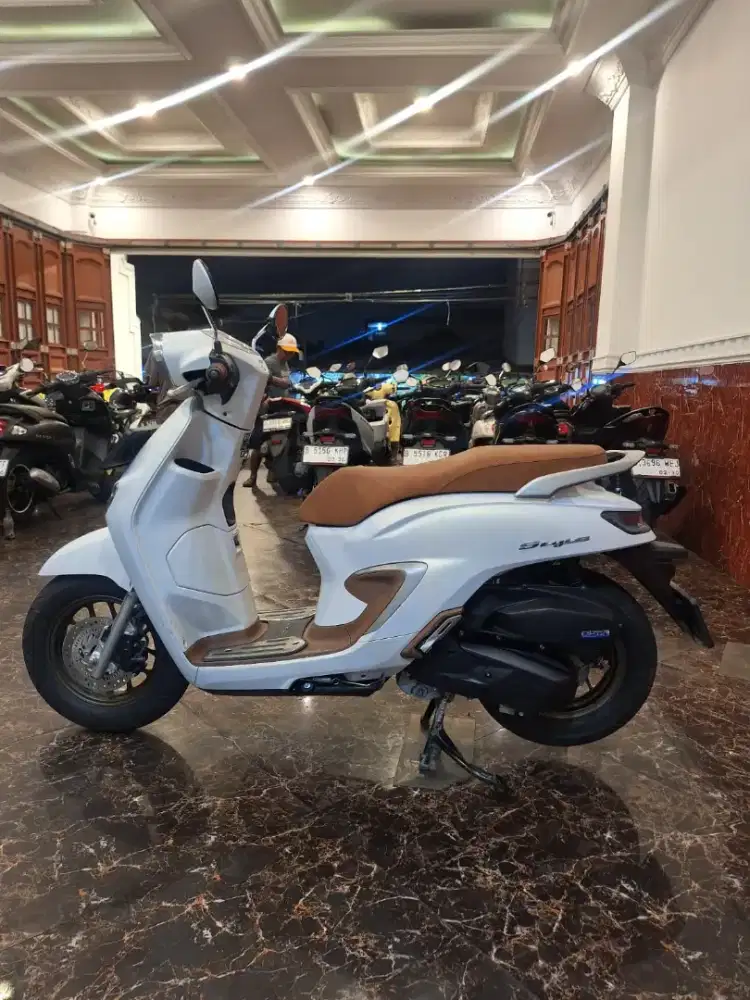HUB KOM DP PROMO STYLO 160 ABS 2025 KM LOW MOTOR GRES KAYA BARU